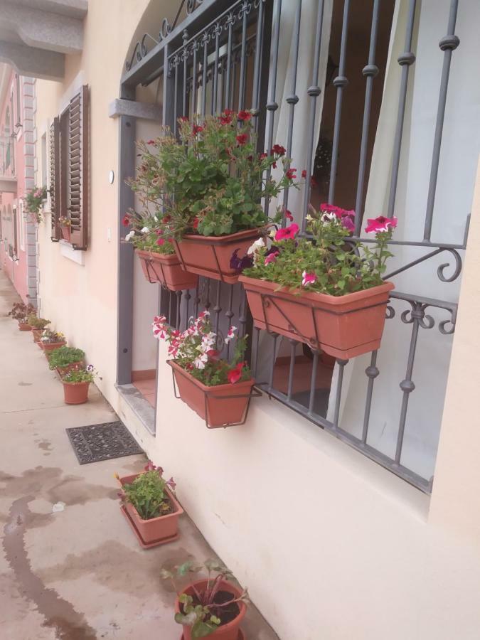 Appartamento Borgo La Vigna Trinità dʼAgultu Εξωτερικό φωτογραφία