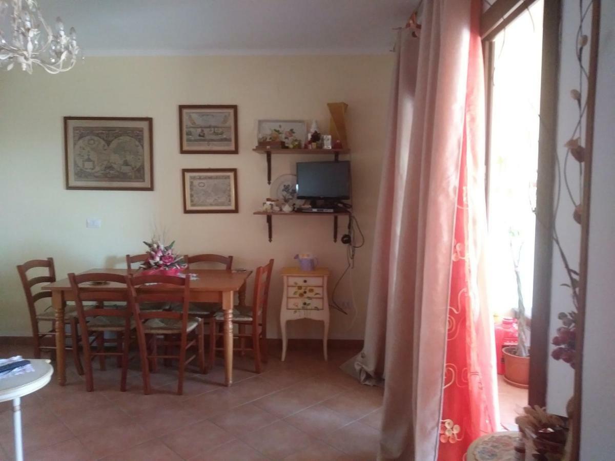 Appartamento Borgo La Vigna Trinità dʼAgultu Εξωτερικό φωτογραφία